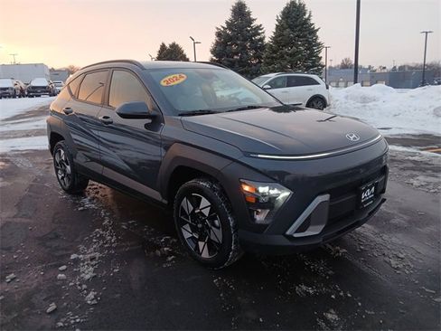 Used 2024 Hyundai Kona SEL image 1
