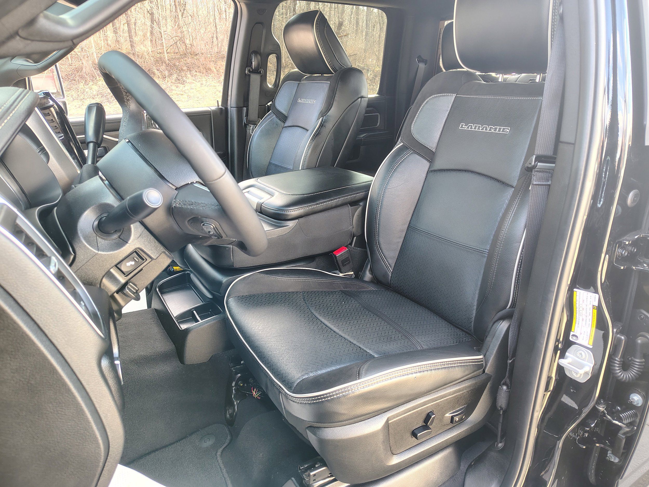 Used 2026 RAM 2500 Laramie AWD/4WD image 16