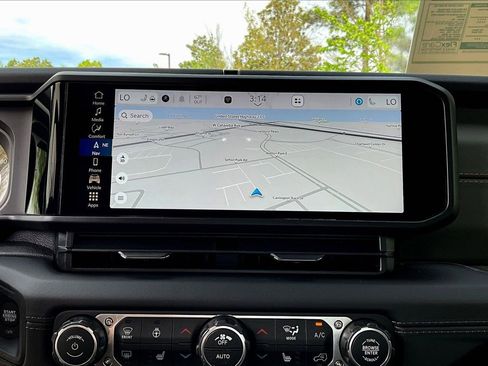 New 2026 Jeep Gladiator Mojave image 13