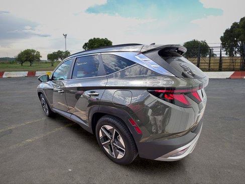 Used 2025 Hyundai Tucson SEL FWD image 4
