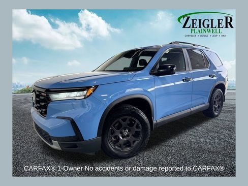 Used 2023 Honda Pilot TrailSport image 1
