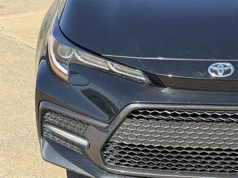 Used 2022 Toyota Corolla SE image 5