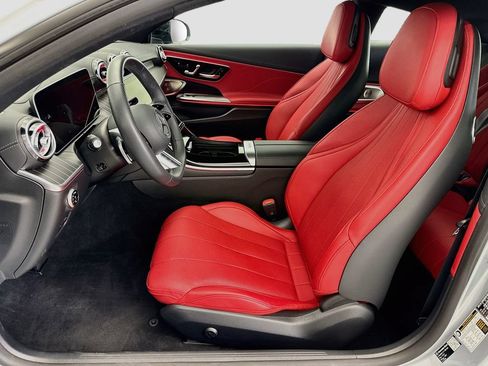 Certified 2026 Mercedes-Benz CLE 300 4MATIC Coupe image 18