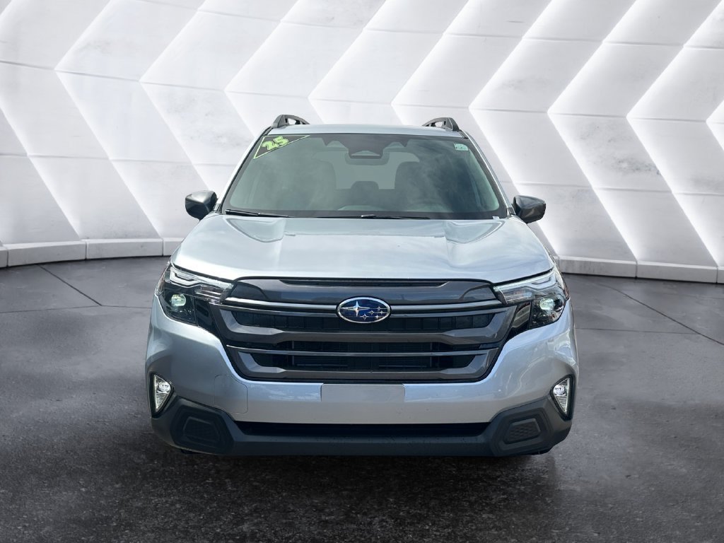 Used 2026 Subaru Forester Premium w/ Premium/Sport Hybrid Package AWD/4WD image 2
