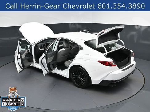 Used 2025 Toyota Camry SE w/ Convenience Package FWD image 48