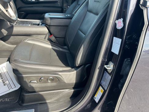 Used 2023 GMC Yukon Denali image 19