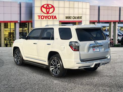 Used 2024 Toyota 4Runner Limited AWD/4WD image 3