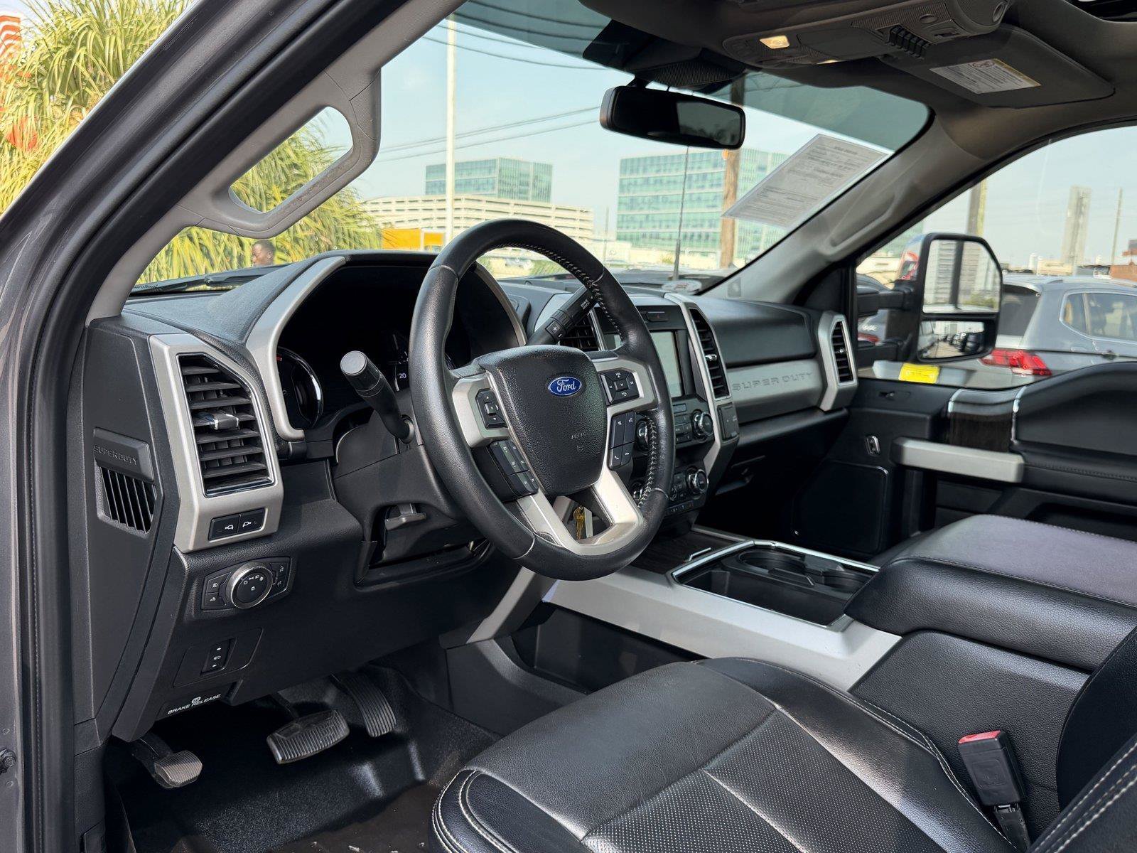 Used 2021 Ford F350 Lariat w/ Chrome Package AWD/4WD image 16