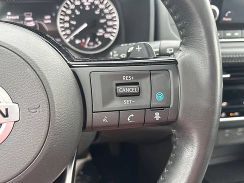 Used 2021 Nissan Rogue SV AWD/4WD image 12