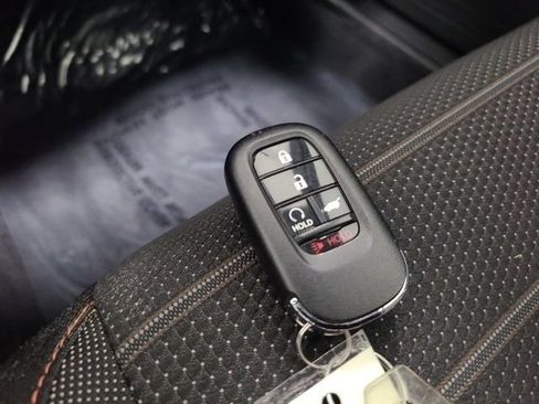 Used 2024 Honda CR-V Sport image 38