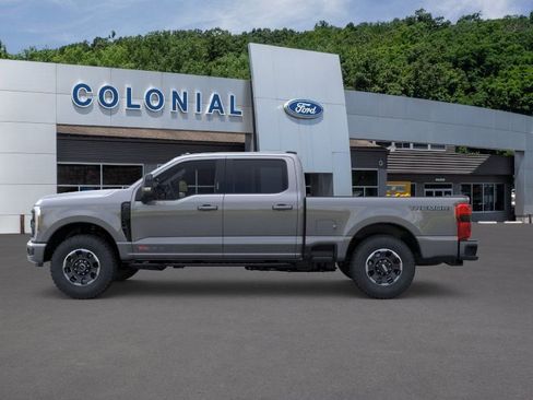 New 2025 Ford F250 Lariat w/ Lariat Ultimate Package AWD/4WD image 32