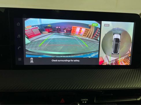 Used 2026 Nissan Kicks SR w/ SR Premium Package image 16