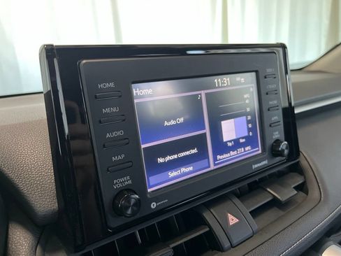 Used 2020 Toyota RAV4 LE w/ All Weather Liner Package AWD/4WD image 11