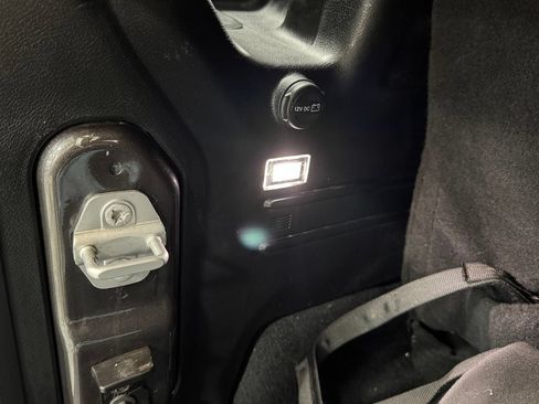 Used 2018 Jeep Wrangler Sport AWD/4WD image 46
