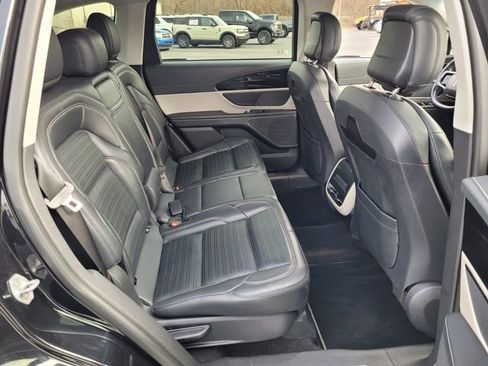 Certified 2024 Lincoln Nautilus Reserve image 13