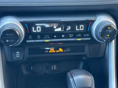 Used 2024 Toyota RAV4 AWD Hybrid image 23