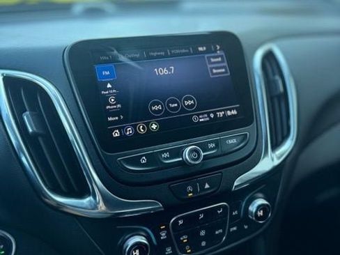 Used 2023 Chevrolet Equinox LT AWD/4WD image 12