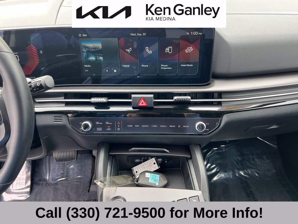 Certified 2026 Kia Sportage EX w/ EX Panoramic Sunroof Package AWD/4WD image 34