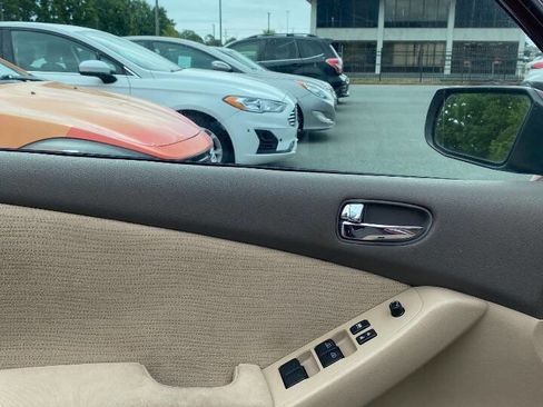 Used 2012 Nissan Altima 2.5 S w/ 20th Anniversary Pkg FWD image 21