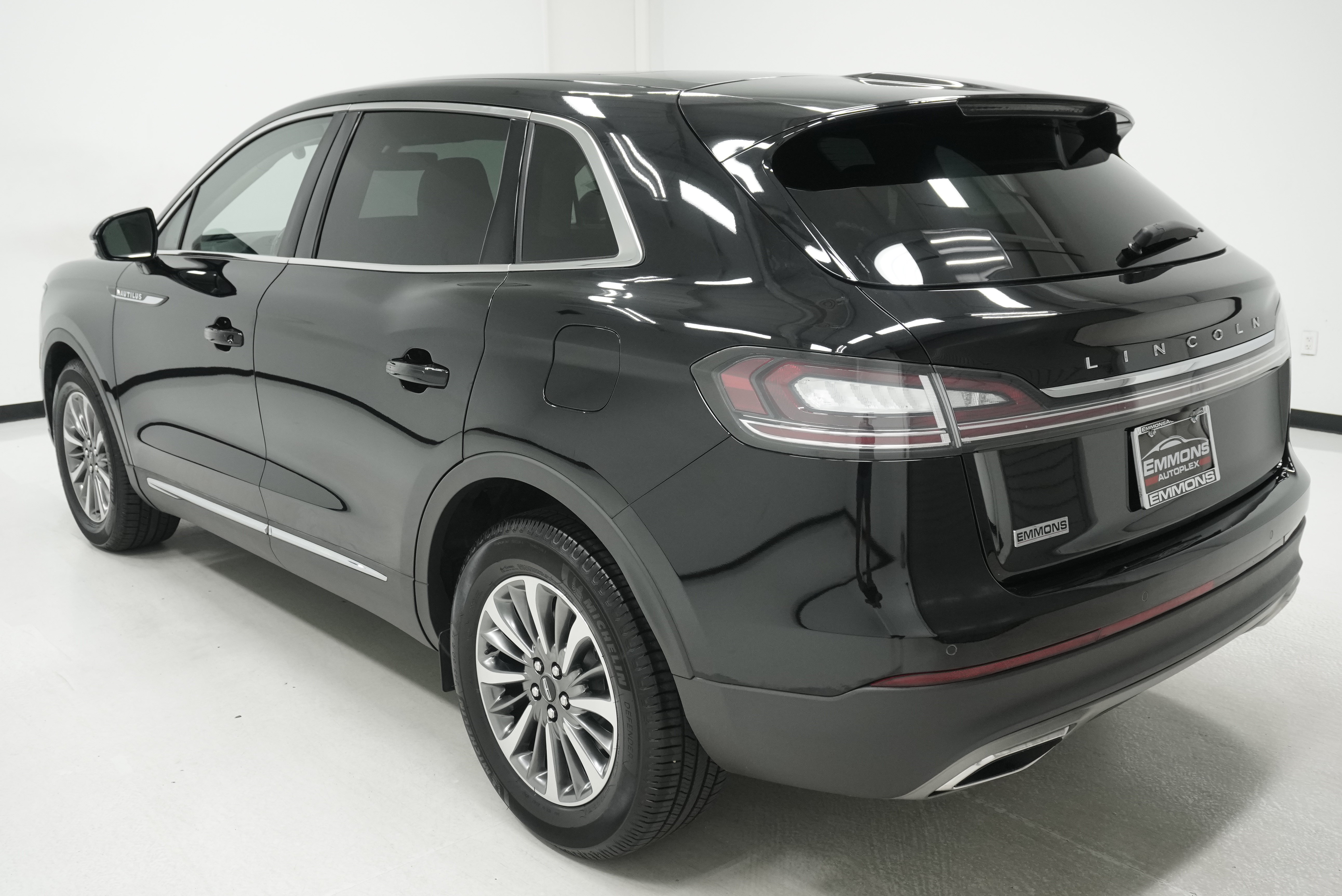 Used 2021 Lincoln Nautilus Reserve FWD image 6