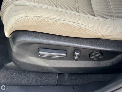 Used 2022 Honda CR-V EX image 11