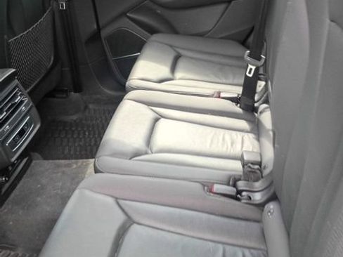 Used 2021 Audi Q7 3.0T Premium Plus AWD/4WD image 9