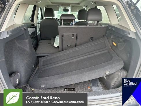 Used 2023 Volkswagen Taos SE w/ Panoramic Sunroof Package image 12