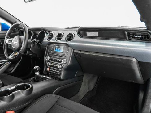 Used 2017 Ford Mustang GT image 10