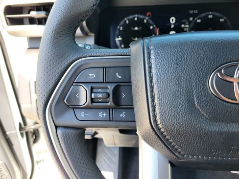 Used 2026 Toyota 4Runner TRD Off-Road Premium AWD/4WD image 12