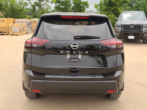 New 2026 Nissan Rogue SV FWD image 3