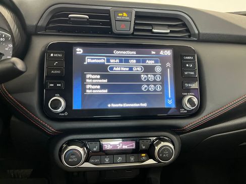 Used 2024 Nissan Versa SR w/ Trunk Package image 68