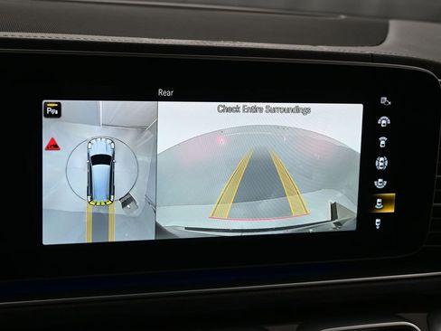 Used 2022 Mercedes-Benz GLS 450 4MATIC image 17