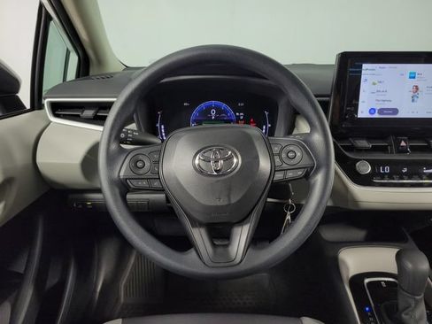 Used 2026 Toyota Corolla LE FWD image 21