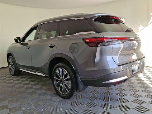New 2026 INFINITI QX60 Luxe image 9