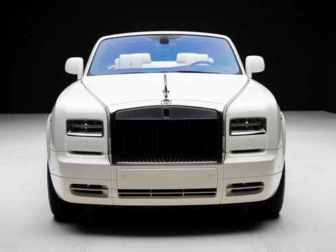 Used 2013 Rolls-Royce Phantom Drophead Coupe RWD image 10