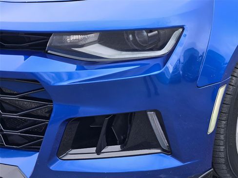 Used 2017 Chevrolet Camaro SS RWD image 10
