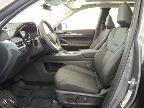 New 2026 INFINITI QX60 Luxe image 13