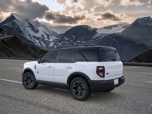 New 2025 Ford Bronco Sport Outer Banks w/ Outer Banks Tech Package+ AWD/4WD image 4