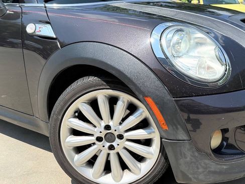 Used 2013 MINI Cooper S FWD image 2