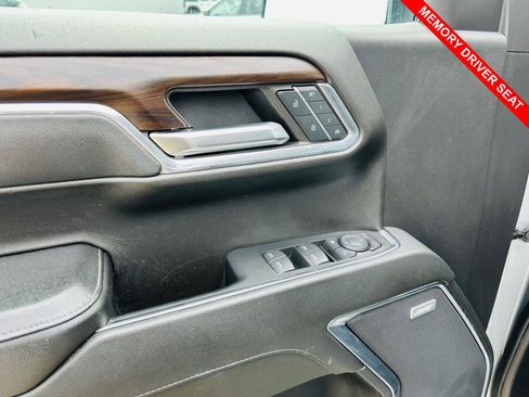 Used 2024 GMC Sierra 1500 SLT w/ SLT Premium Plus Package AWD/4WD image 19