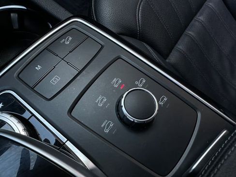 Used 2017 Mercedes-Benz GLE 350 4MATIC image 34