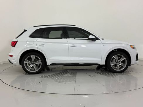 Certified 2025 Audi Q5 2.0T Premium image 8