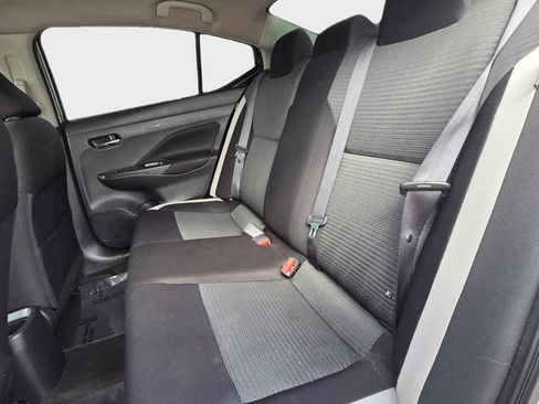 Used 2021 Nissan Versa SV image 13