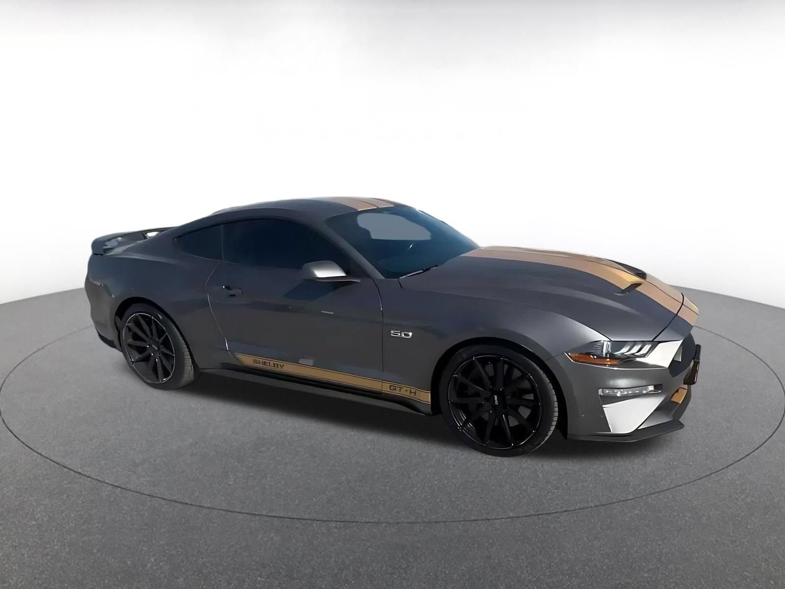 Used 2022 Ford Mustang GT Premium w/ GT Performance Package RWD image 2