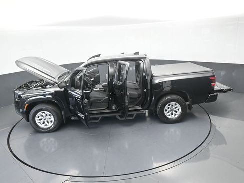Used 2024 Nissan Frontier SV RWD image 59