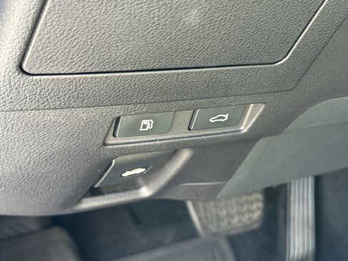 Used 2021 Lexus ES 300h w/ Premium Package FWD image 17