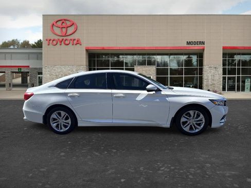 Used 2019 Honda Accord LX image 4