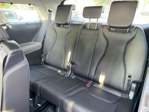 New 2026 Kia Carnival EX image 50