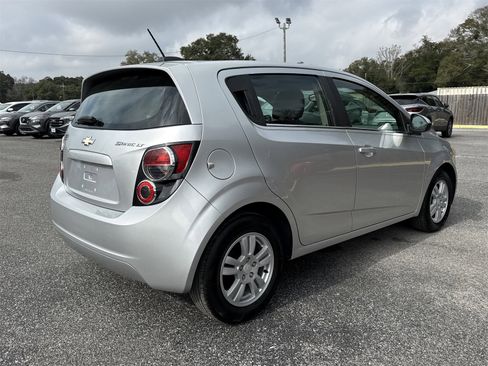 Used 2015 Chevrolet Sonic LT image 6