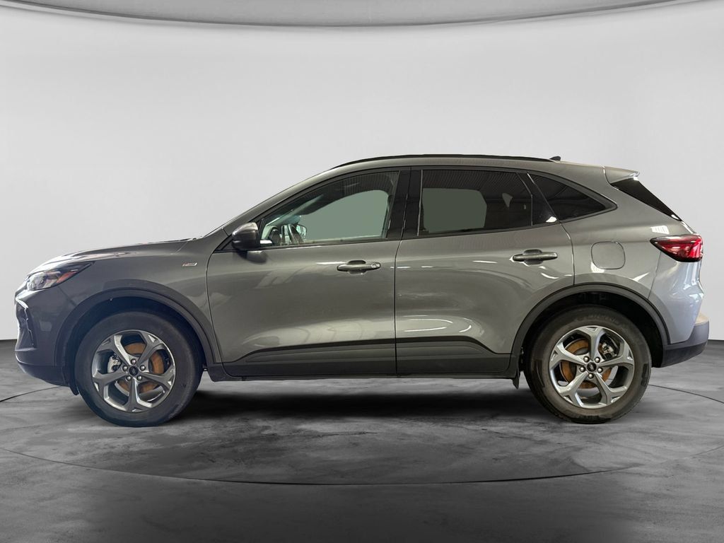 Used 2025 Ford Escape ST-Line Select AWD/4WD image 5